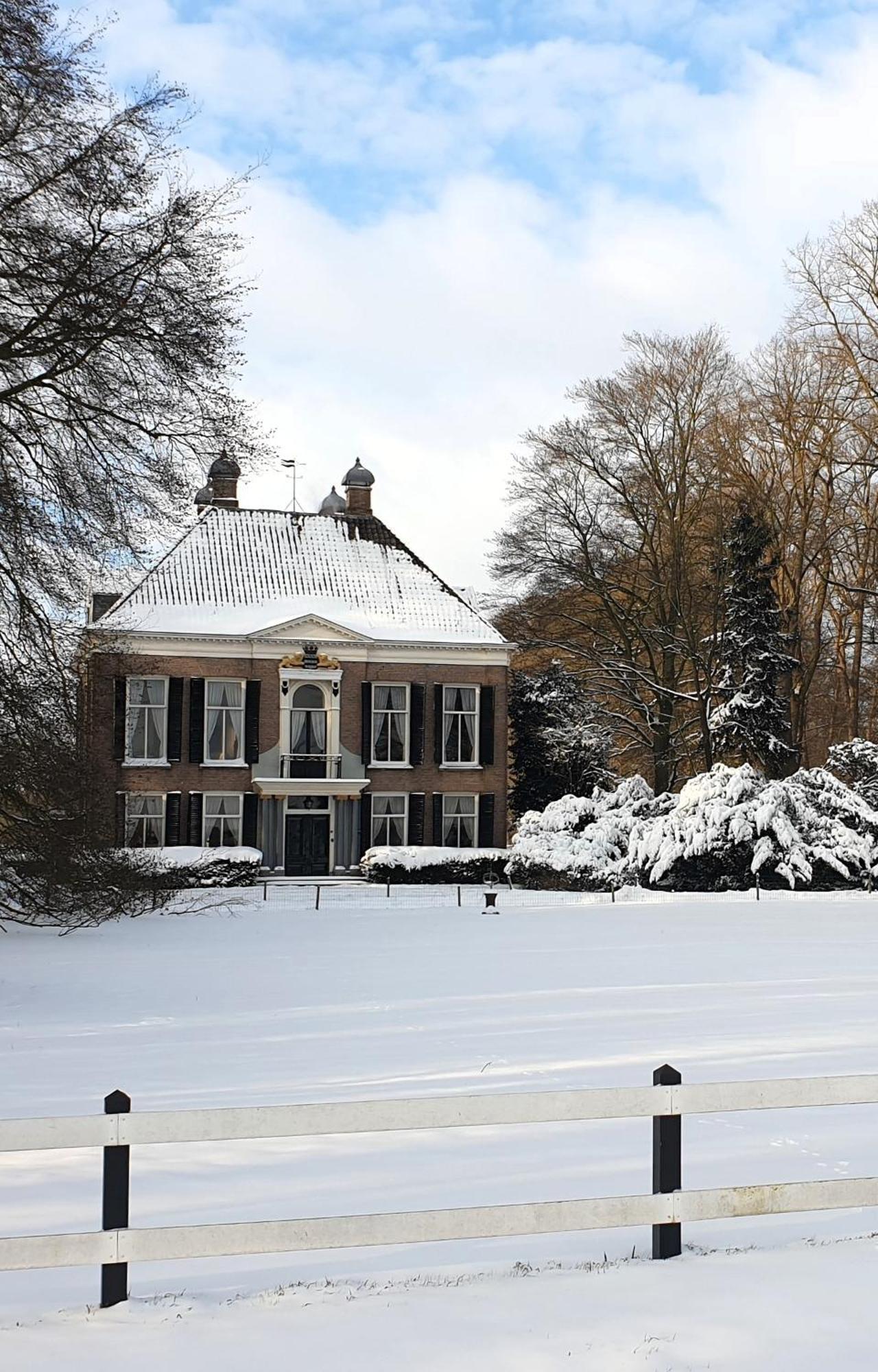 B&B De Scherpenhof Leur Eksteriør bilde